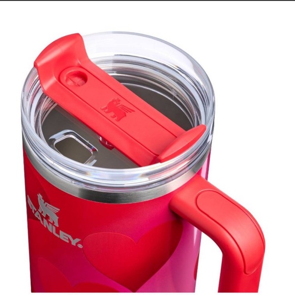 NWT’s Stanley 40oz Stainless Steel - Rouge Heart Gradient Just Released 12/28/25 - Picture 3 of 4